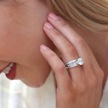 Zircon Inlaid Band Ring